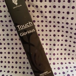 Younique Touch Glorious Primer